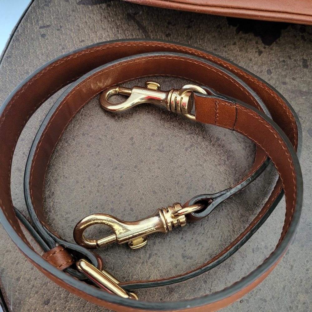 Massimo Dutti Leather Tote Bag | Expandable Side Zippers | Shoulder Strap - Picture 11 of 16